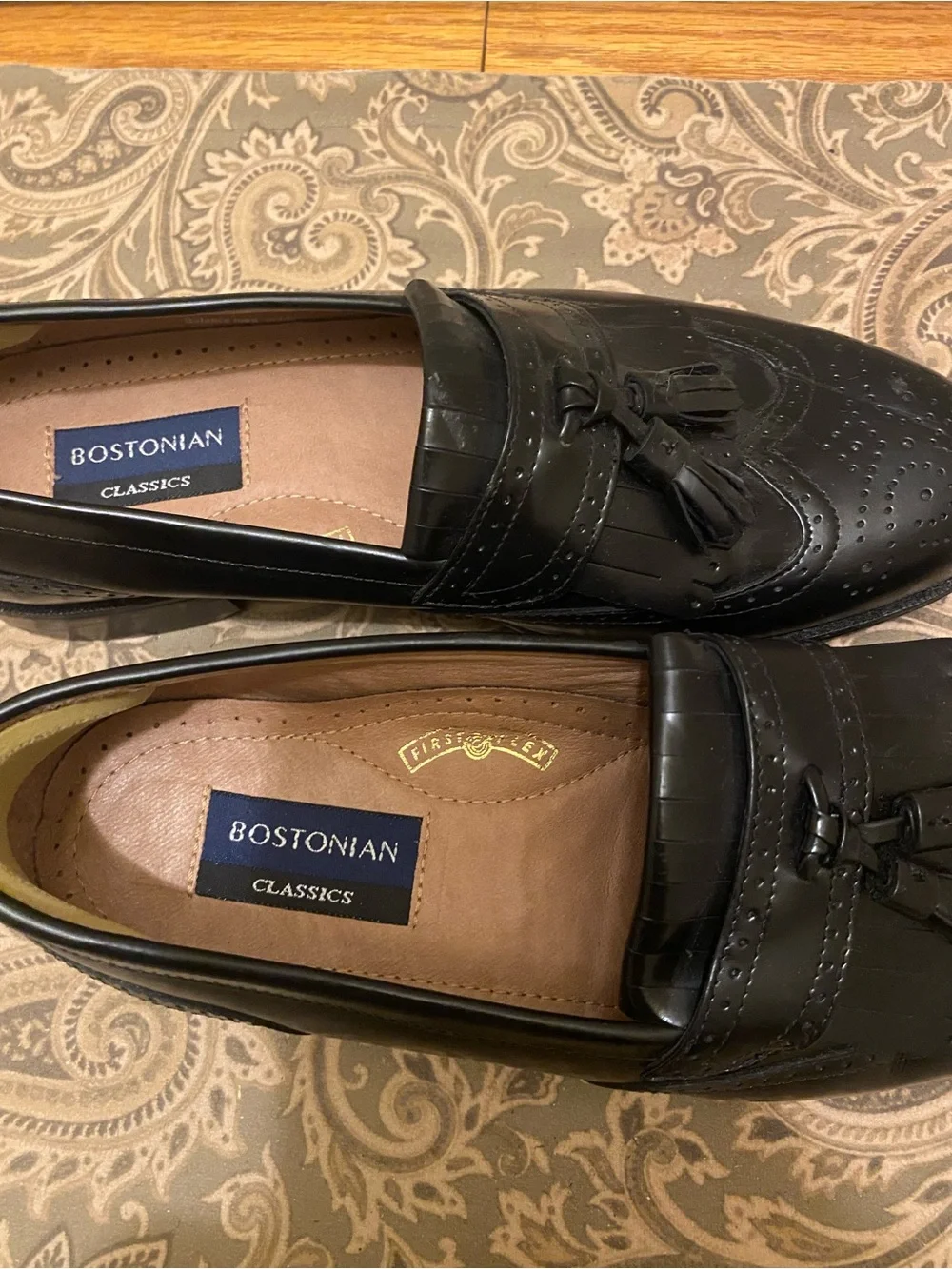 Bostonian Black Leather Tassel Kiltie Loafers